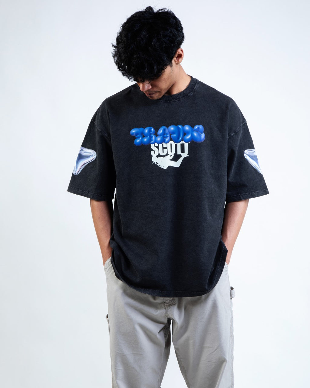 UTOPIA RAGER BLACK OVERSIZED TEE